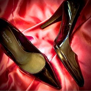 Simply Vera Vera Wang Black Pumps Worn Once